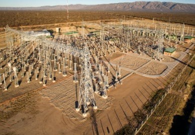 Infraestructura eléctrica aérea y equipos de alta tensión