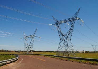 Estructuras de línea aérea de alta tensión